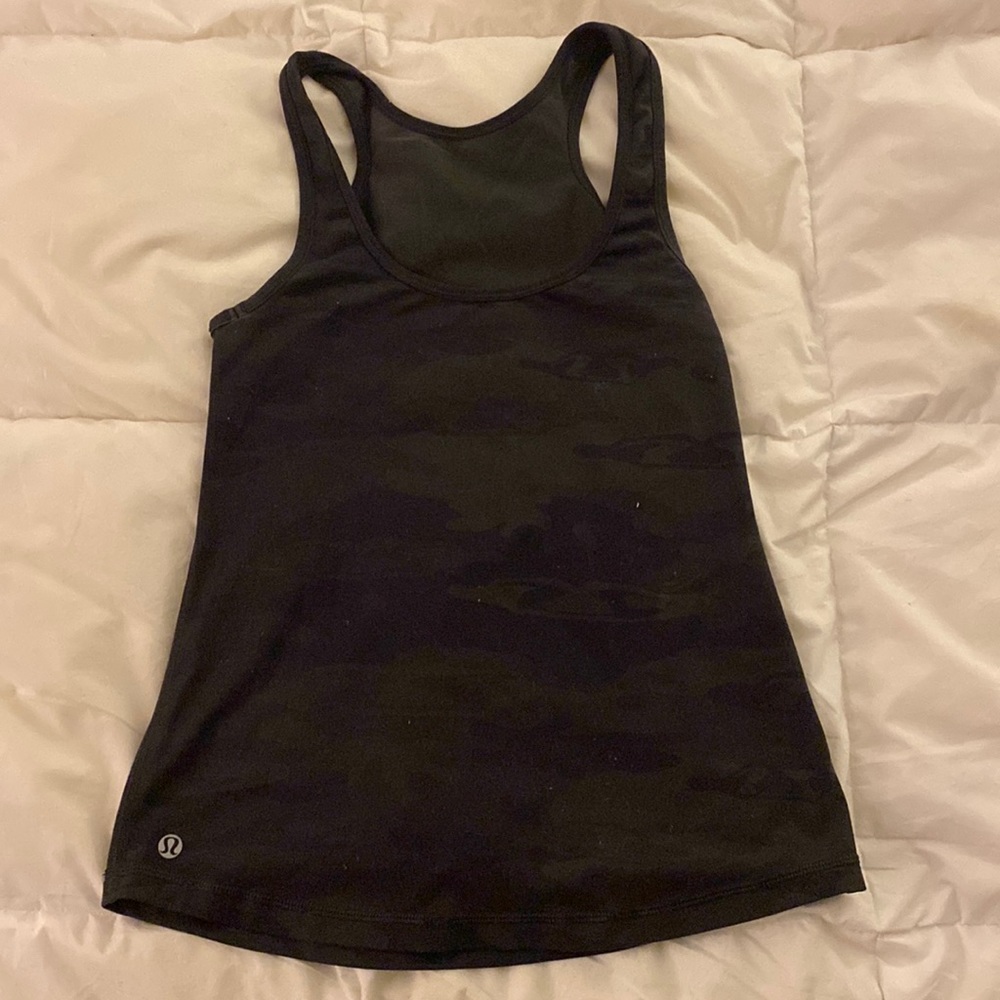 Lululemon tank top